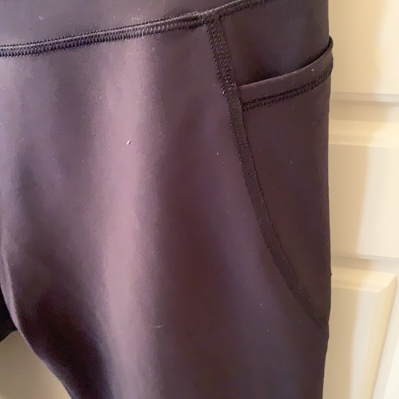 3/4 length leggings - Picture 3 of 3